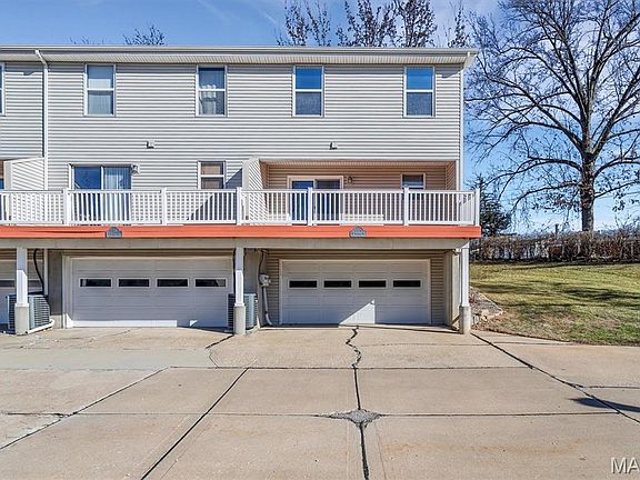 3rd image of 1706 N Wisteria Dr