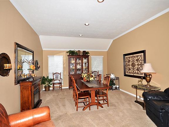 4th image of 2603 Brahman Dr