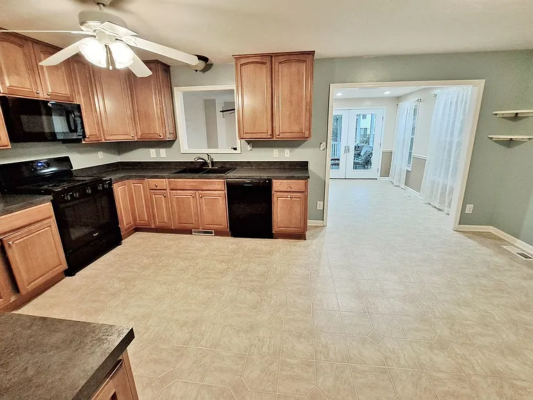 417 Debbi Ct — Photo 11