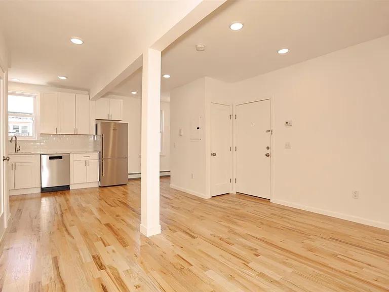 413 Jefferson St #3 — Photo 24