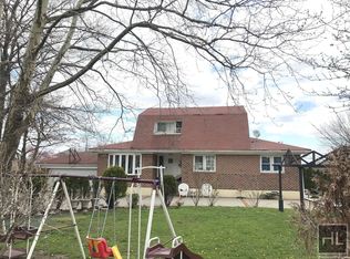 17 Witteman Pl, Staten Island, NY