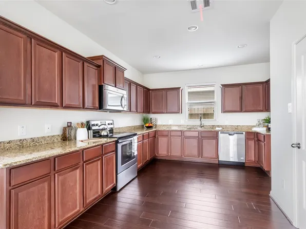 10776 S Lake Mist Ln, Willis, TX 77318