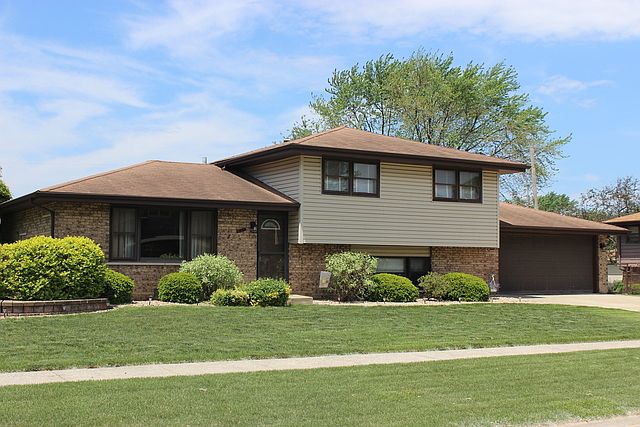 1st image of 13656 Le Claire Ave