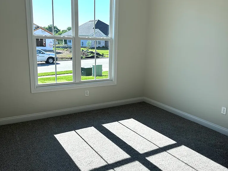 108 Patchen Dr — Photo 8