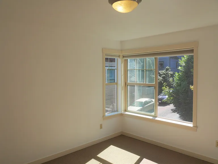 2020 E Terrace St — Photo 10