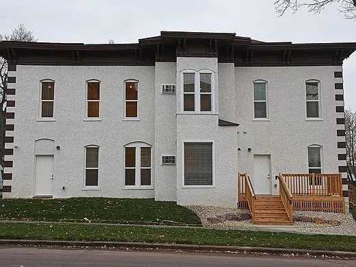 201 N Spring Ave #1-8 — Photo 2