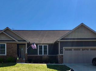 1813 Doran Rd S, Murray, KY 42071