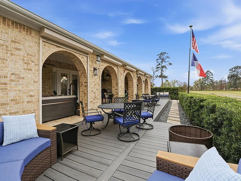 19623 Fairway Island Dr — Photo 1