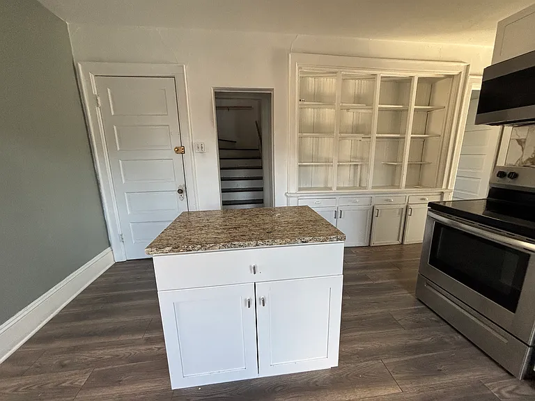 513 N 50th St #515 — Photo 3