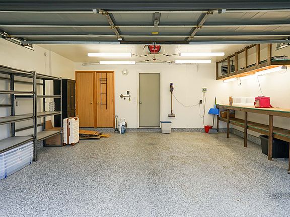 4th image of 1900 E Windwood Ct