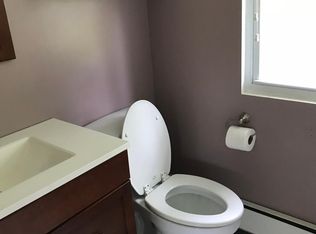 8263 W Lincoln Hwy #COTTAGE, Frankfort, IL 60423