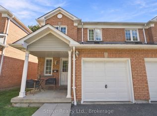 10 Bassett Blvd E #174, Whitby, ON L1N 9C3