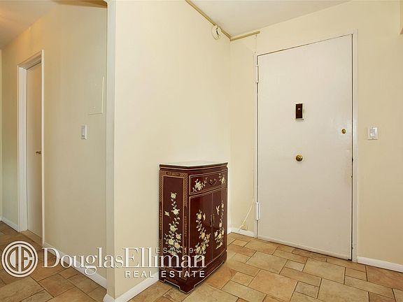 3rd image of 500 High Point Dr Ph 11