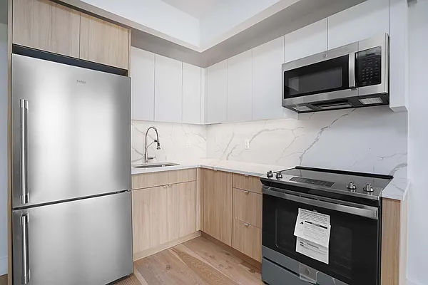 Rented by Spire Group | media 23