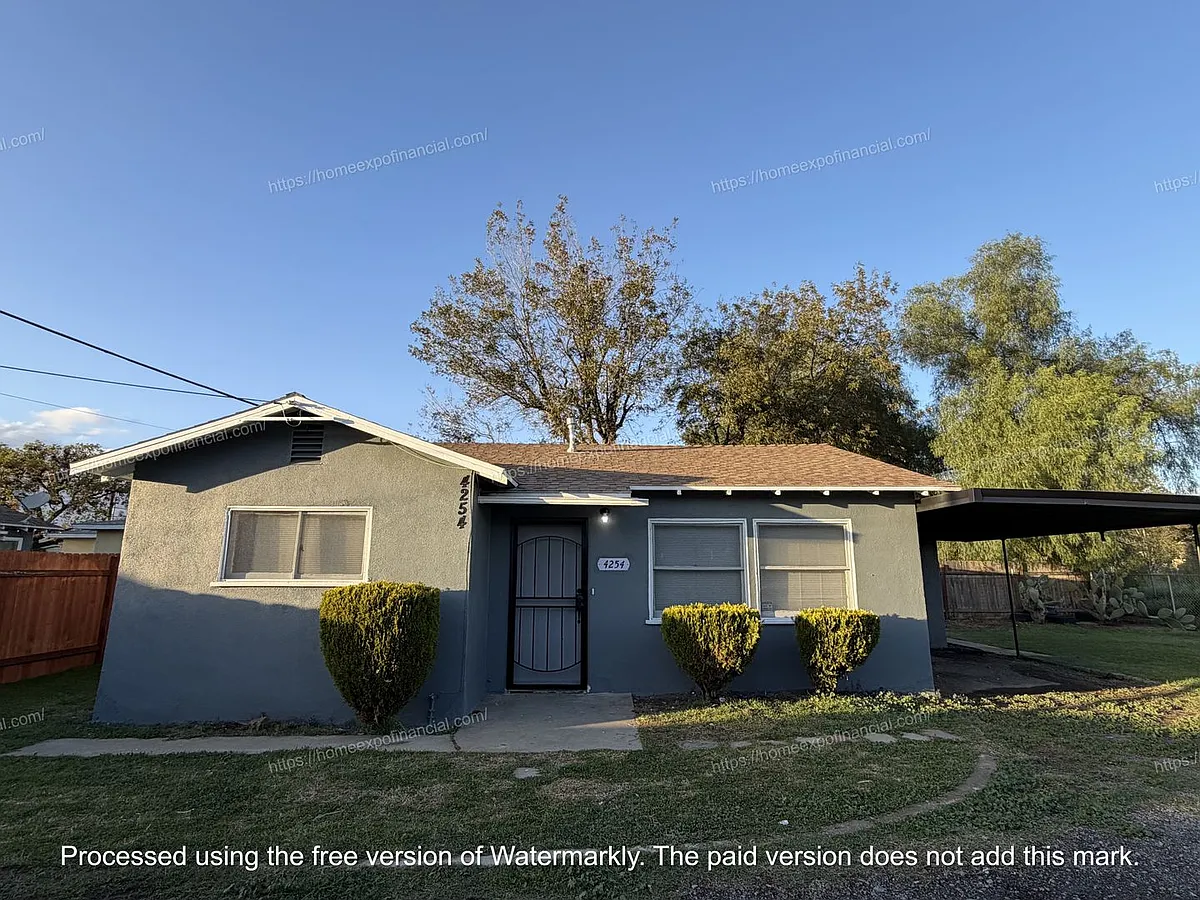 Building Photo - 4254 Avon St