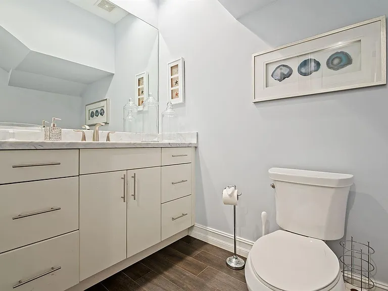 95 Isle Of Venice Dr — Photo 23