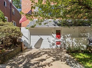 857 W Bells Mill Rd, Philadelphia, PA 19128