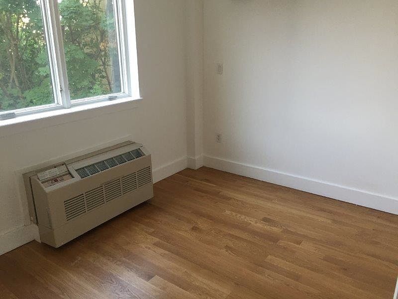 1st image of 387 Franklin Ave #403DD