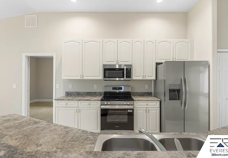 19 Webwood Pl — Photo 15