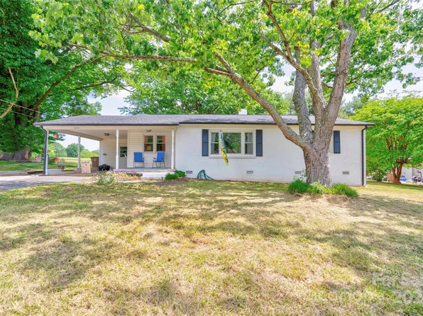 1315 Crestview Dr, Shelby, NC 28150