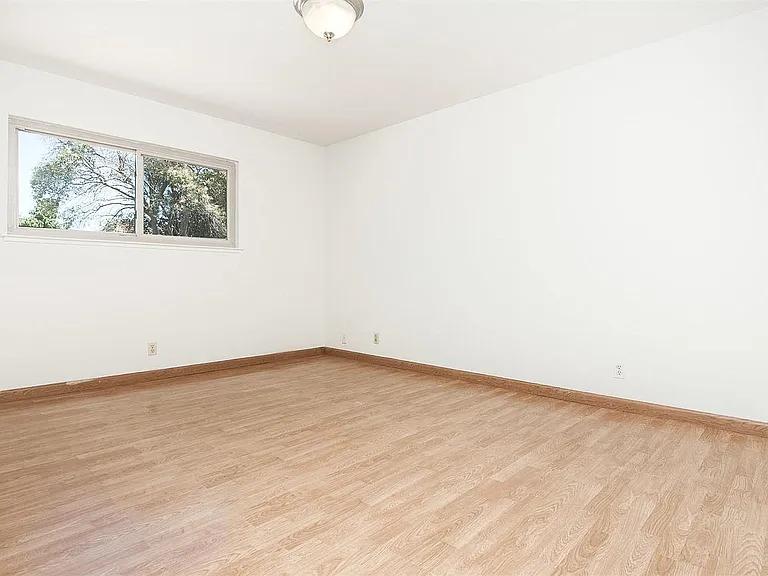 1208 Pheasant Dr — Photo 18