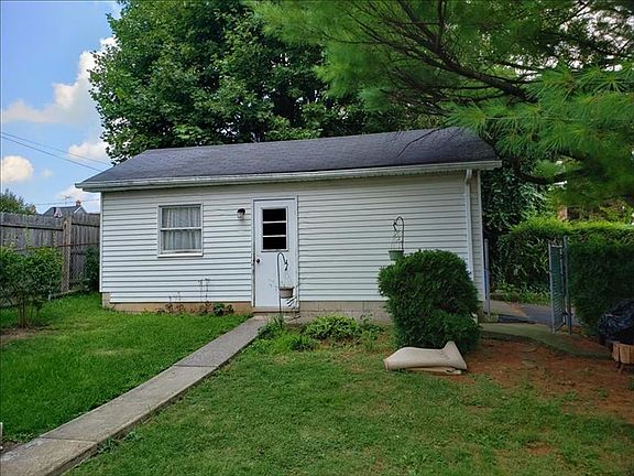 4th image of 903 Lincoln Ave