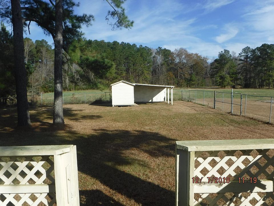 2nd image of 3231 Mills Rd