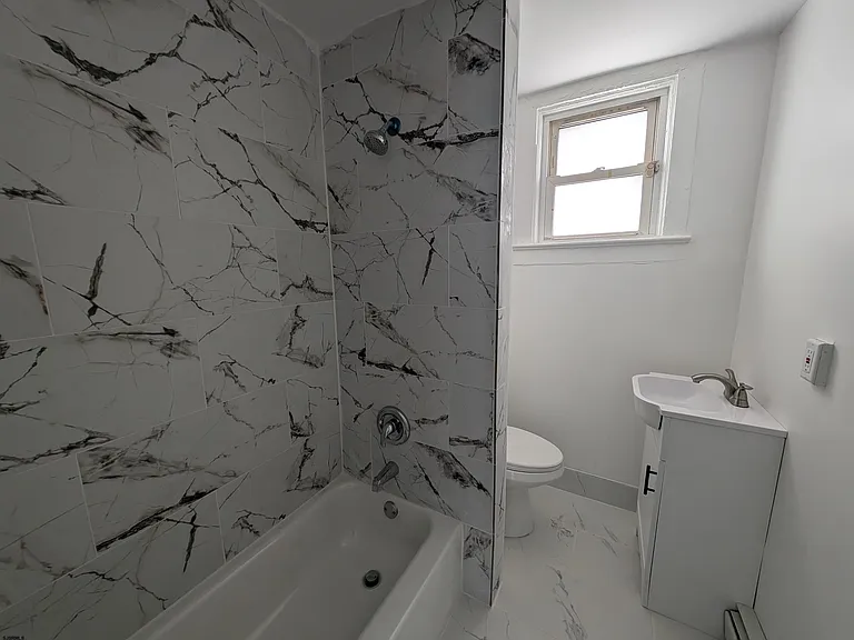 803 N Indiana Ave — Photo 22