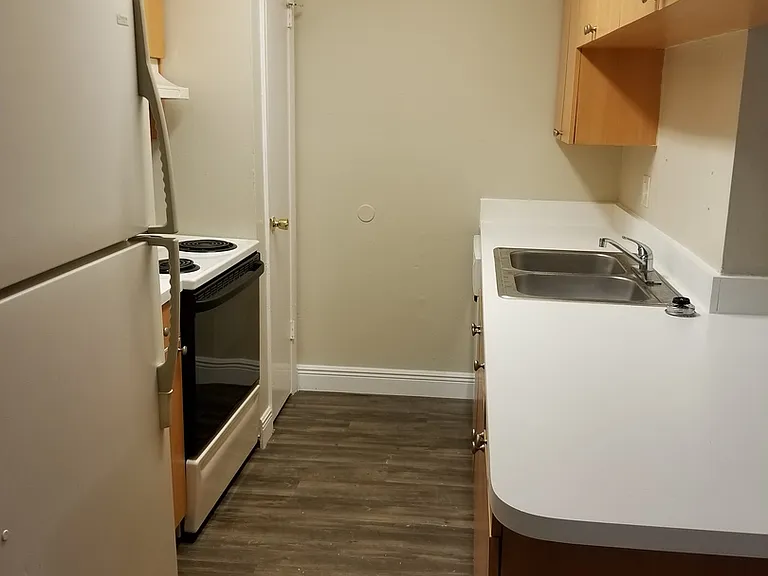 628 Golden Raintree Pl — Photo 7