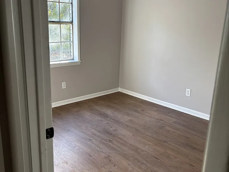 254 Lake Dr #3 — Photo 7