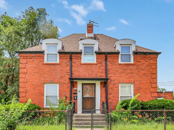 7450 S Euclid Pkwy, Chicago, IL 60649