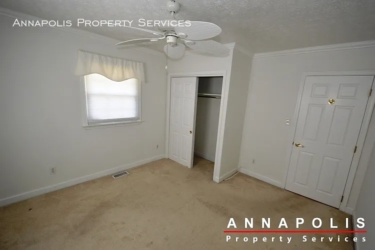 907 Hillside Ave — Photo 8