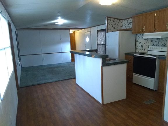 3rd image of 129 Truman Cir
