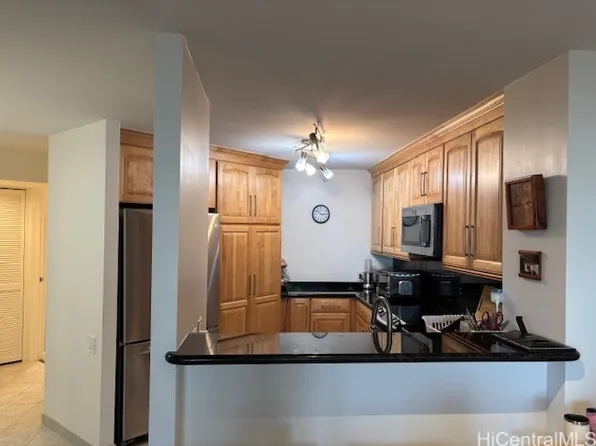 2101 Nuuanu Ave #I904, Honolulu, HI 96817