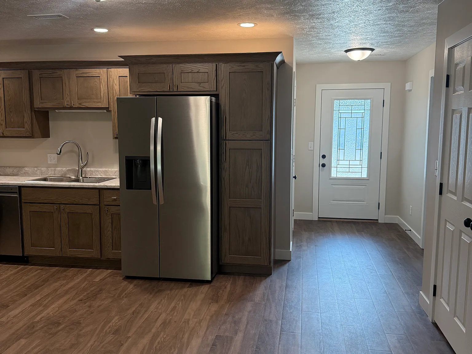 3 bed, 1558 sqft, $1,700 — Photo 4