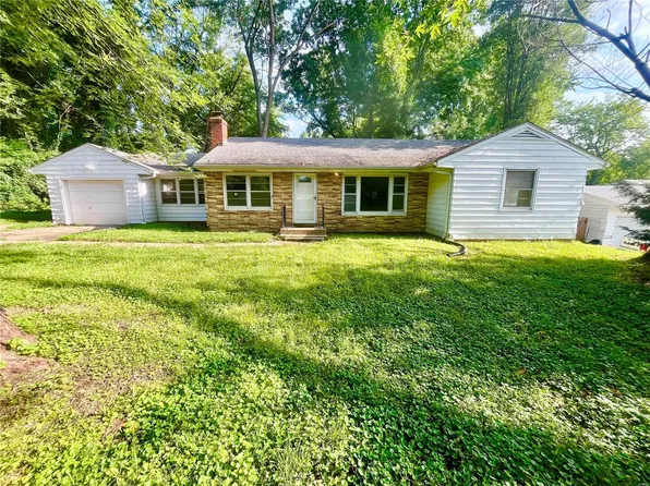 1737 Parker Rd, Saint Louis, MO 63138