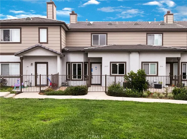 1555 Orange Ave Unit 205, Redlands, CA 92373