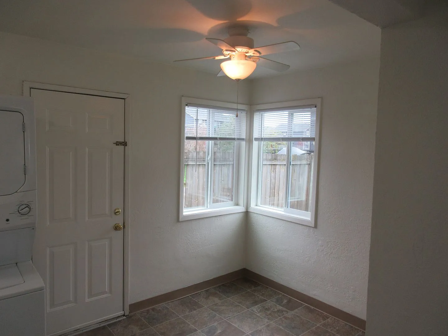 One Bedroom House, Water, Sewer and Garbage are Provided! — Photo 2