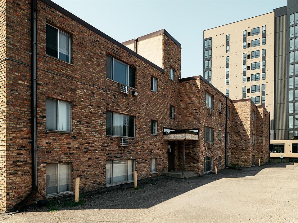 1st image of 1503 8th St SE APT 302