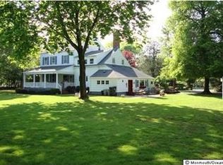 127 Red Hill Rd, Holmdel, NJ 07733