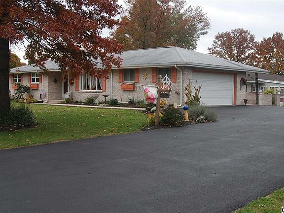 2nd image of 303 Richland Ln