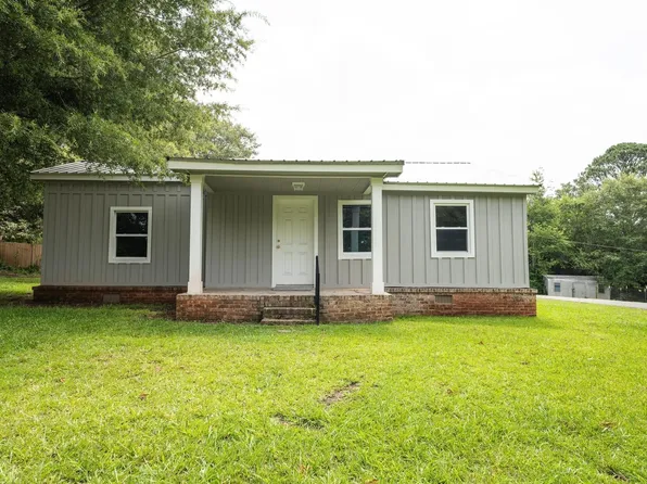 131 Church St, Barnesville, GA 30204