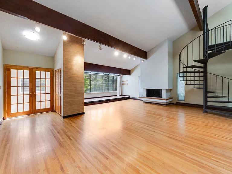 5191 Chetwynd Ave — Photo 12
