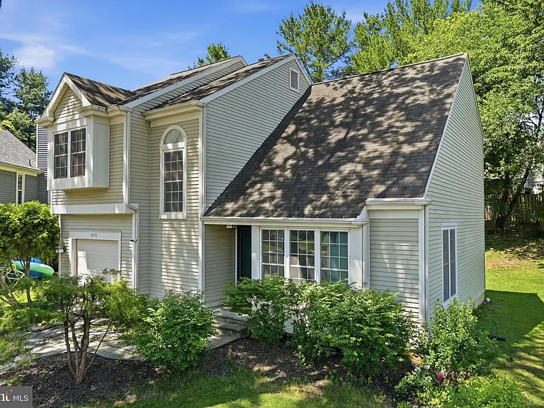 4020 Blue Slate Dr — Photo 3
