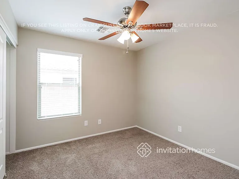 38166 N Sandy Dr — Photo 15