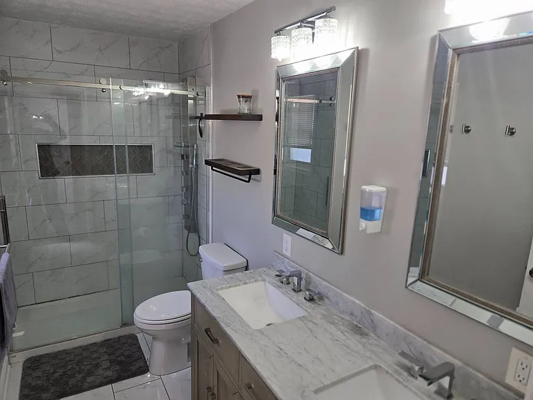 2723 Priscilla Ave — Photo 31