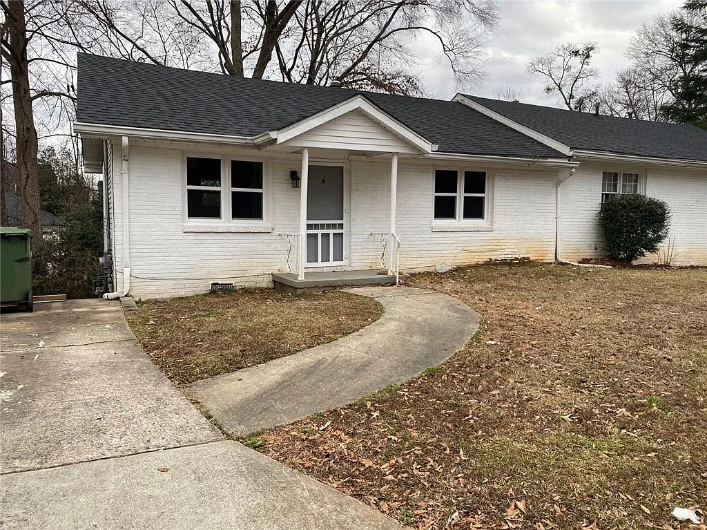 2 bed, 1.0 bath, 1584 sqft, $1,550 — Photo 1