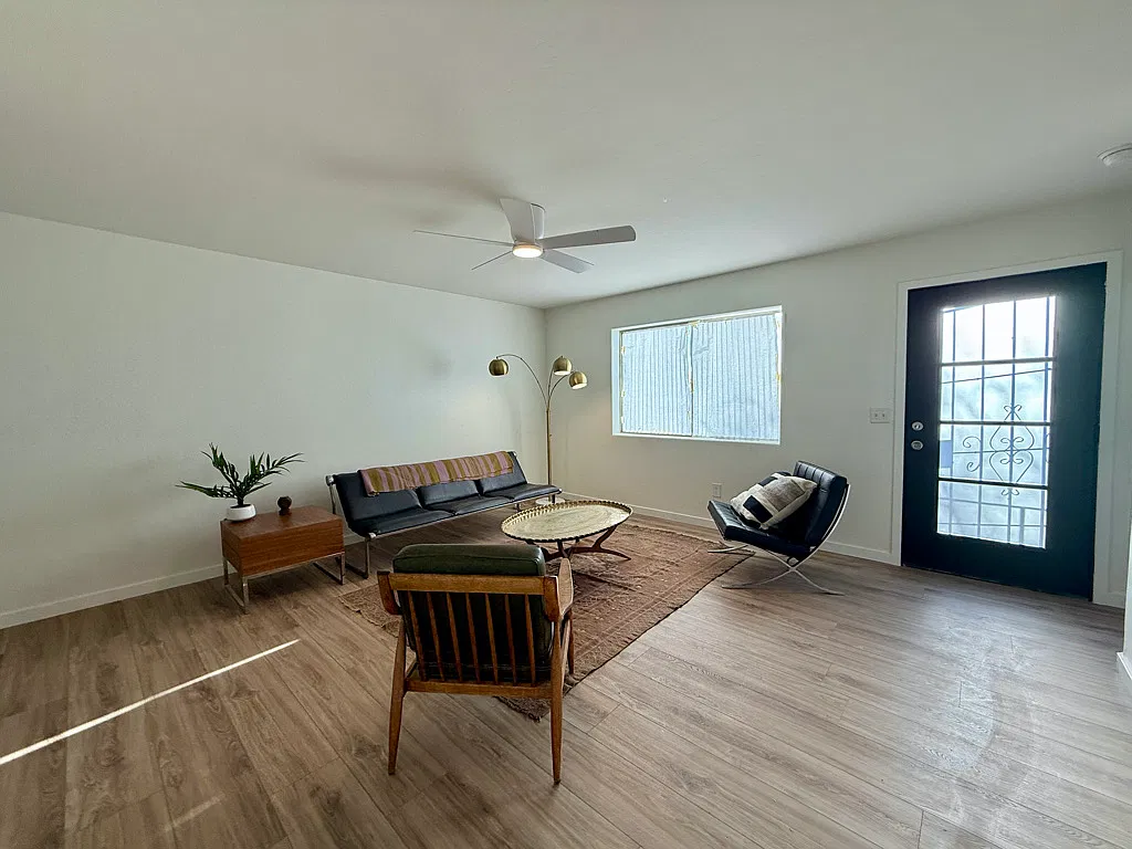 1036 N Anita Ave — Photo 2