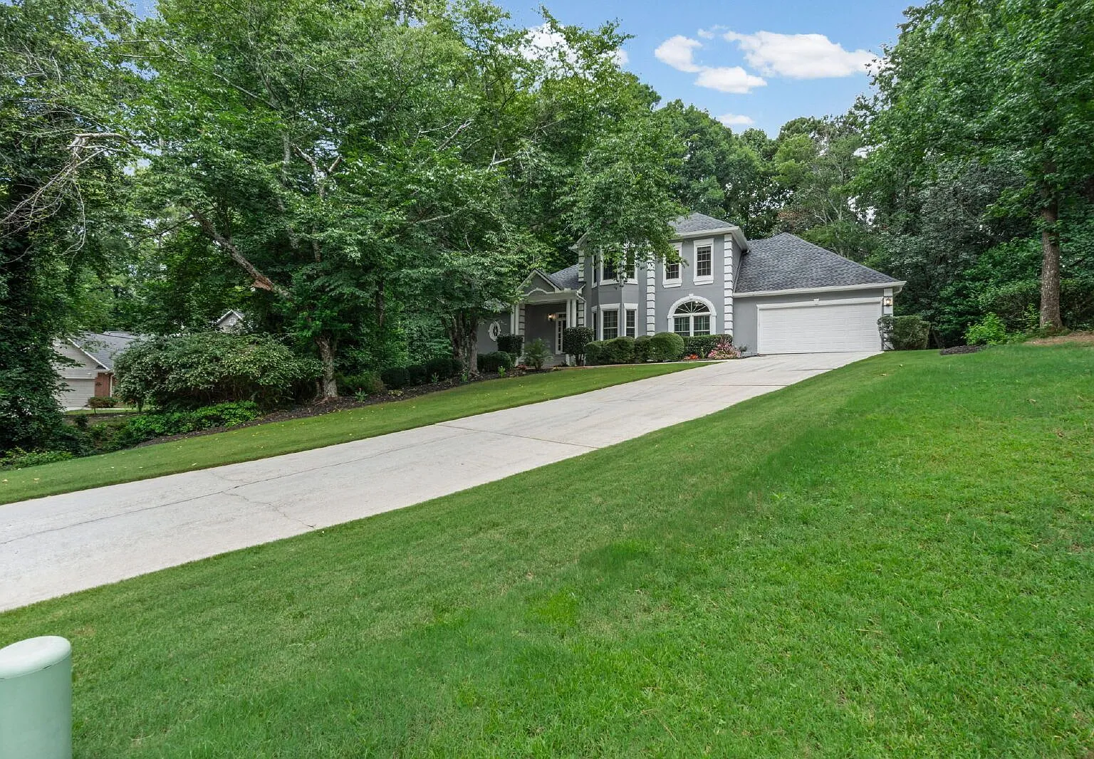 6 bed, 3.5 bath, 3484 sqft, $4,335 — Photo 3