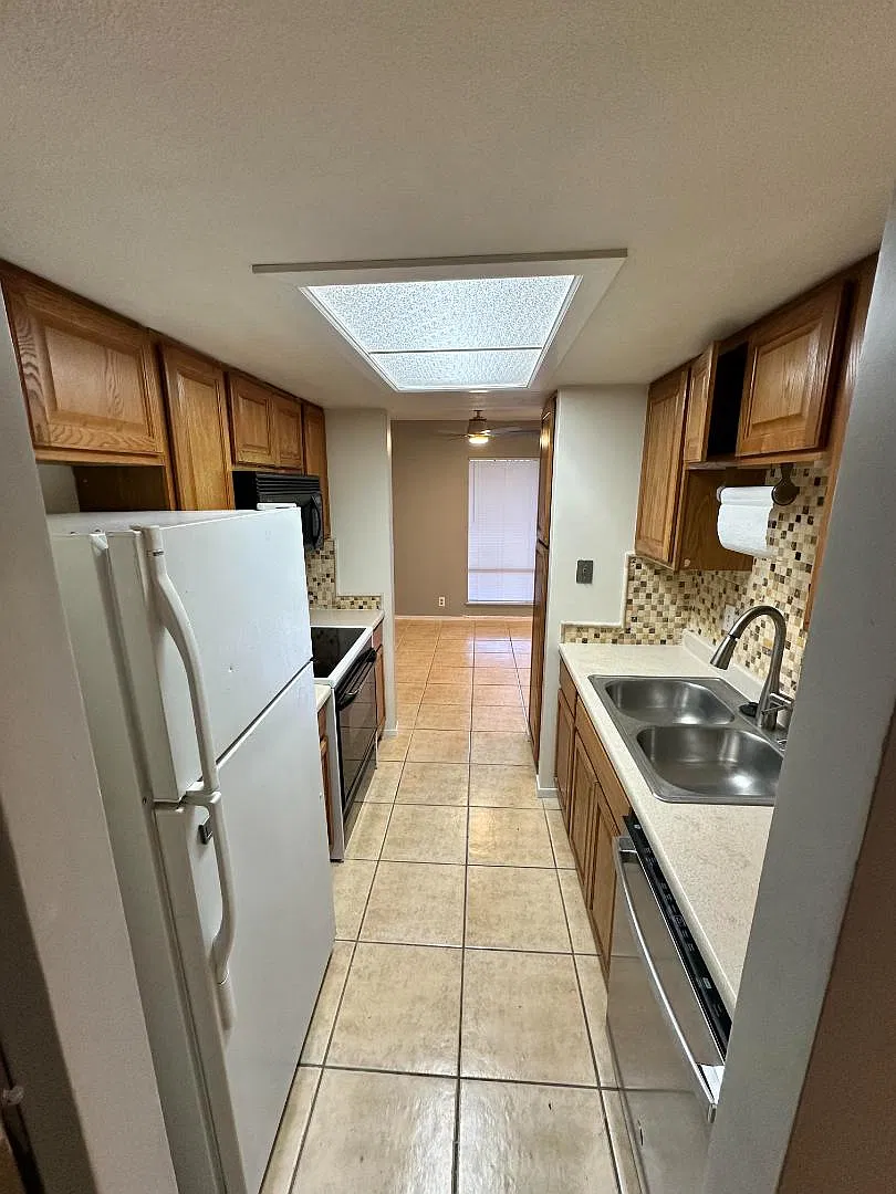 2452 Larkspur Ln - Larkspur — Photo 4